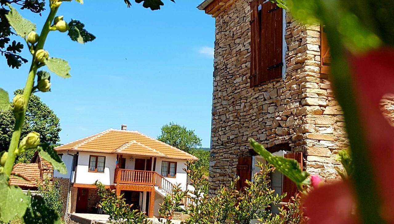 Casa Lambuh Hotel Exterior photo